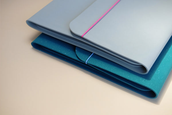 x Art Bag (2 colour variations)