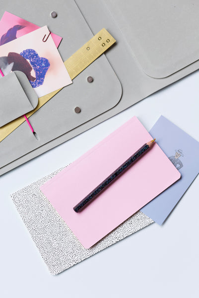 x Art Bag (2 colour variations)